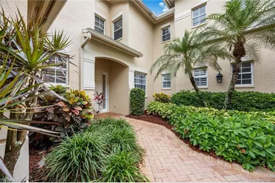 558 Vintage Reserve Ln #19A, Naples, FL 34119 - Photo 5
