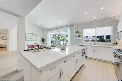 151 Bayview Ave, Naples, FL 34108 - Photo 15