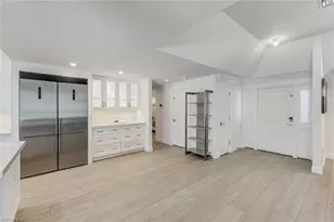 151 Bayview Ave, Naples, FL 34108 - Photo 9