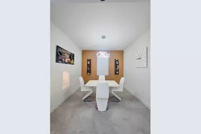 9230 Aqua Overlook Ct, Lehigh Acres, FL 33936 - Photo 5