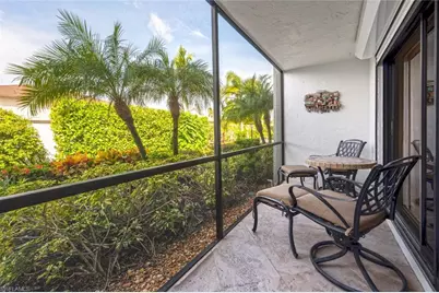 1080 6th St S, Naples, FL 34102 - Photo 31