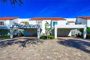 613 Beachwalk Cir, Naples, FL 34108 - Photo 3