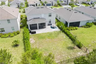 2639 Scarlet Wy, Naples, FL 34120 - Photo 27