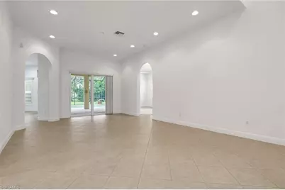 10233 Avonleigh Dr, Bonita Springs, FL 34135 - Photo 5