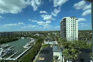 420 Cove Tower Dr, Naples, FL 34110 - Photo 3
