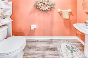 1080 Hampton Cir, Naples, FL 34105 - Photo 7