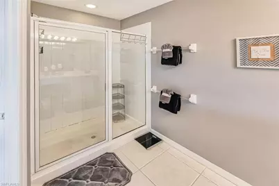 1080 Hampton Cir, Naples, FL 34105 - Photo 11