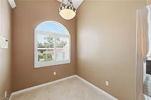 2650 Creek Ln, Naples, FL 34119 - Photo 19