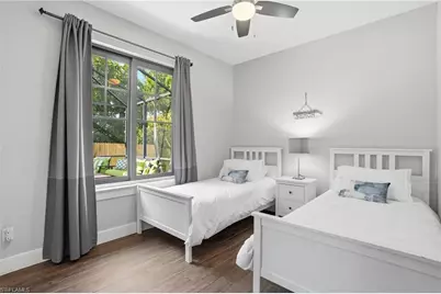 1140 Jeronimo Dr, Naples, FL 34103 - Photo 17