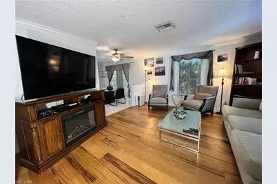 690 95th Ave N, Naples, FL 34108 - Photo 7