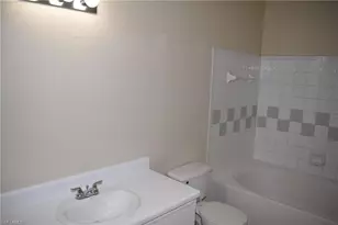11520 Villa Grand, Fort Myers, FL 33913 - Photo 7