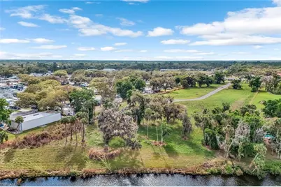 1050 Shady Oaks Ave, Labelle, FL 33935 - Photo 9