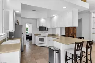 7935 Valentina Ct, Naples, FL 34114 - Photo 11