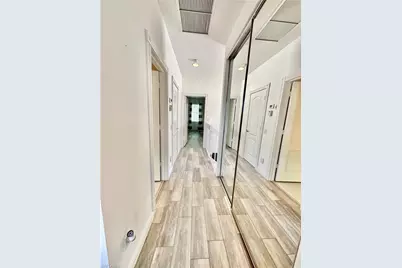 6182 Towncenter Cir, Naples, FL 34119 - Photo 23