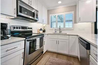 3200 Gulf Shore Blvd N #308, Naples, FL 34103 - Photo 11