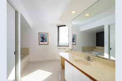 5555 Heron Point Dr #902, Naples, FL 34108 - Photo 7