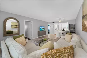 499 Forest Lakes Blvd, Naples, FL 34105 - Photo 5