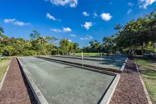 108 Wilderness Dr, Naples, FL 34105 - Photo 35