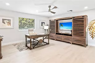 440 Kingstown Dr, Naples, FL 34102 - Photo 19
