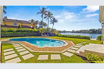 440 Kings Town Dr, Naples, FL 34102 - Photo 37