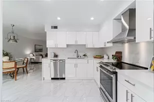 995 9th Ave S, Naples, FL 34102 - Photo 17