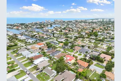 526 100th Ave N, Naples, FL 34108 - Photo 29