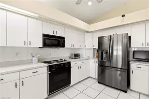 526 100th Ave N, Naples, FL 34108 - Photo 13