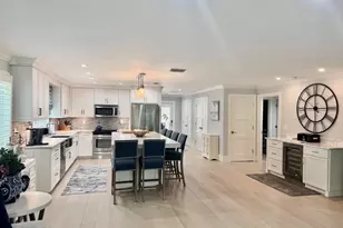 225 5th Ave S, Naples, FL 34102 - Photo 27