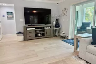 225 5th Ave S, Naples, FL 34102 - Photo 29