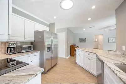 363 Juli Fe Dr, Naples, FL 34110 - Photo 5