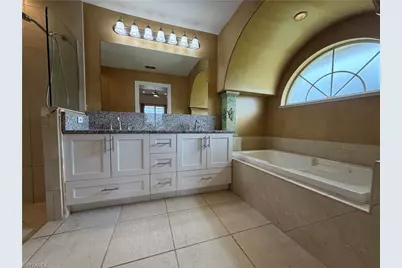 3425 Anton Ct, Naples, FL 34109 - Photo 27