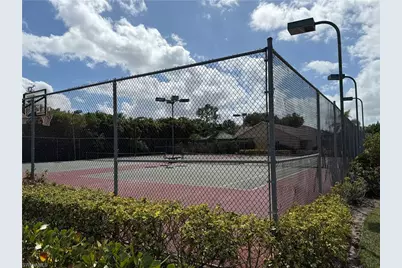 3425 Anton Ct, Naples, FL 34109 - Photo 3