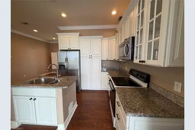 3425 Anton Ct, Naples, FL 34109 - Photo 15