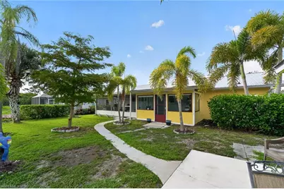 9031 Hilolo Ln, Venice, FL 34293 - Photo 3