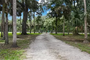 4315 13th Ave SW, Naples, FL 34116 - Photo 35