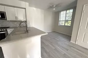 1260 Wildwood Lakes Blvd, Naples, FL 34104 - Photo 5