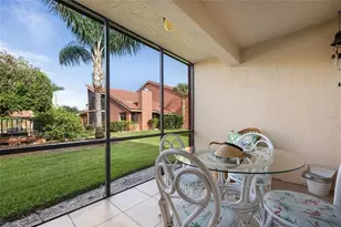 114 Cypress Way E, Naples, FL 34110 - Photo 11