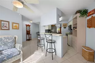 114 Cypress Way E, Naples, FL 34110 - Photo 7