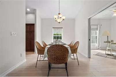 96 Glen Eagle Cir, Naples, FL 34104 - Photo 11