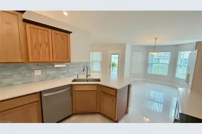 372 Rockland St, Lehigh Acres, FL 33972 - Photo 9