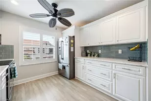 624 Windsor Sq, Naples, FL 34104 - Photo 5
