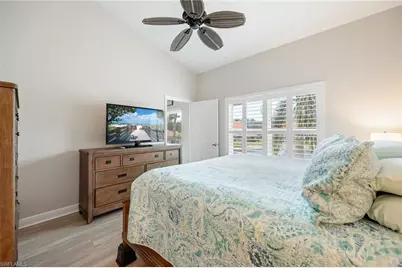 624 Windsor Sq #201, Naples, FL 34104 - Photo 9