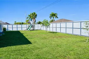1427 NW 18th Terrace, Cape Coral, FL 33993 - Photo 23