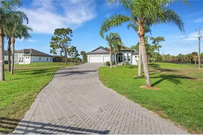 653 23rd St SW, Naples, FL 34117 - Photo 3