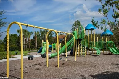 2584 Vine Ave, Naples, FL 34120 - Photo 33