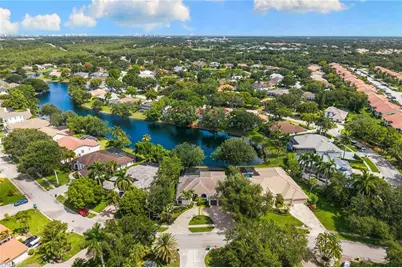 7678 Santa Margherita Way, Naples, FL 34109 - Photo 47