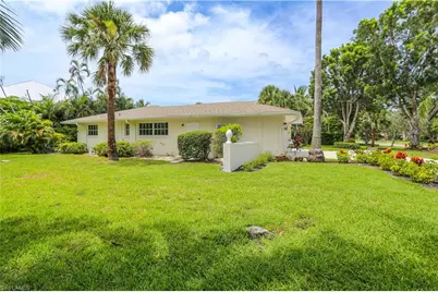 2901 Crayton Rd, Naples, FL 34103 - Photo 15