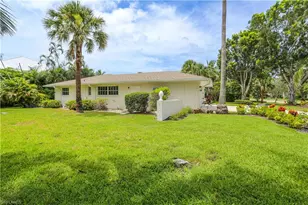 2901 Crayton Rd, Naples, FL 34103 - Photo 15