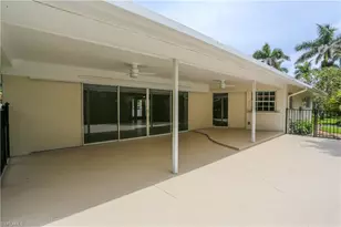 2901 Crayton Rd, Naples, FL 34103 - Photo 25