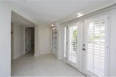 2901 Crayton Rd, Naples, FL 34103 - Photo 31